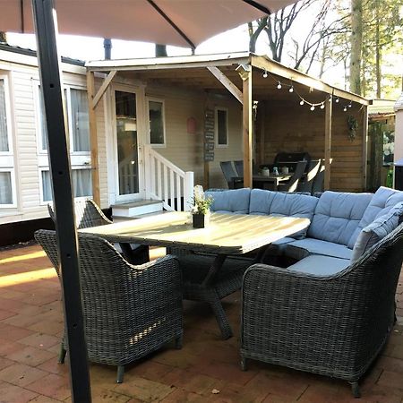 Prachtige Luxe Chalet Op De Veluwe Nabij Hoenderloo Extérieur photo