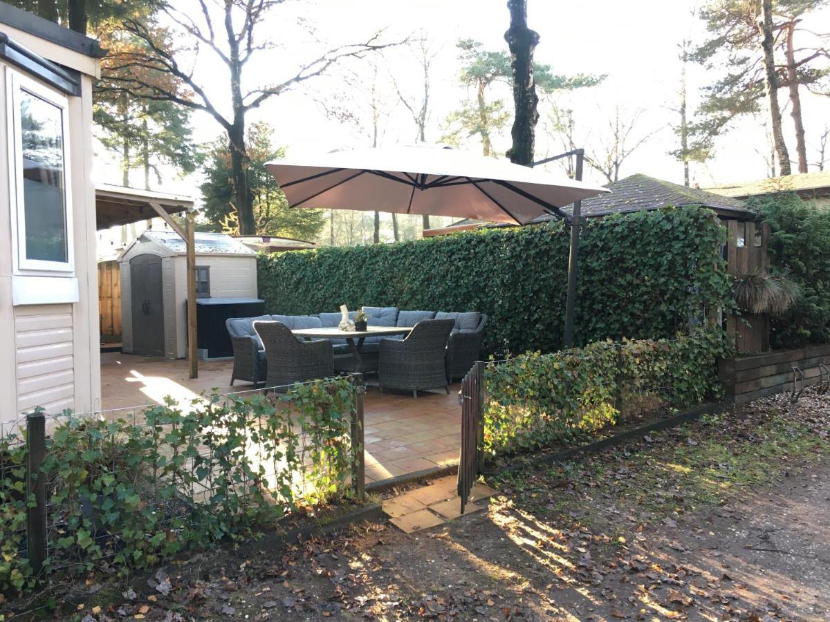 Prachtige Luxe Chalet Op De Veluwe Nabij Hoenderloo Extérieur photo
